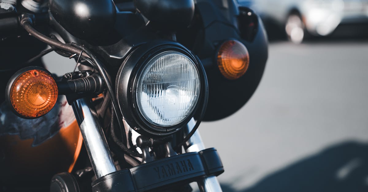 découvrez notre guide complet sur l'assurance pour motos, incluant des conseils pour choisir la meilleure couverture, des informations sur les tarifs et des astuces pour réduire vos primes. protégez-vous et votre véhicule avec une assurance adaptée à vos besoins.