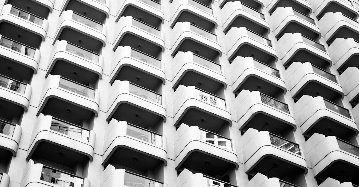 découvrez notre guide complet sur le condominium : avantages, conseils d'achat, gestion et vie en communauté. faites le choix éclairé pour votre futur investissement immobilier.
